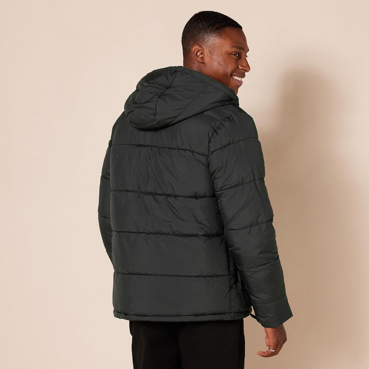 Amazon Essentials Men's Heavyweight Hooded Puffer Coat